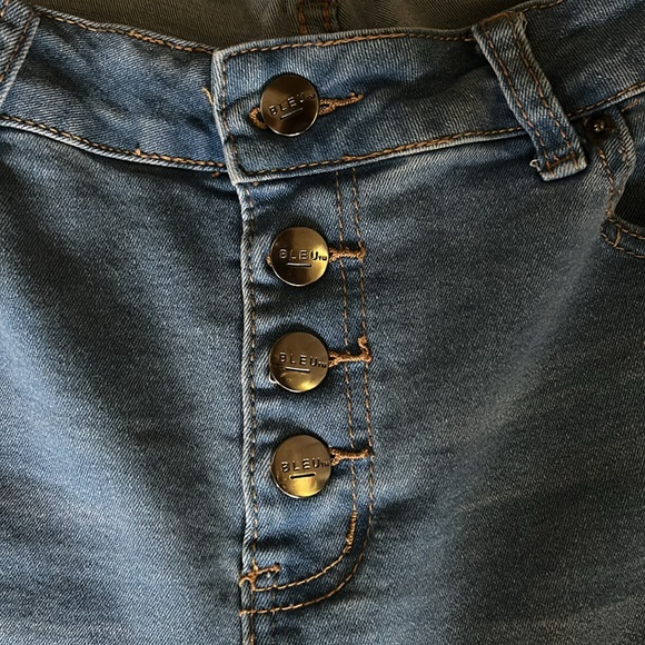 BLEU brand Distressed Jean Capris size 12 - Picture 4 of 6
